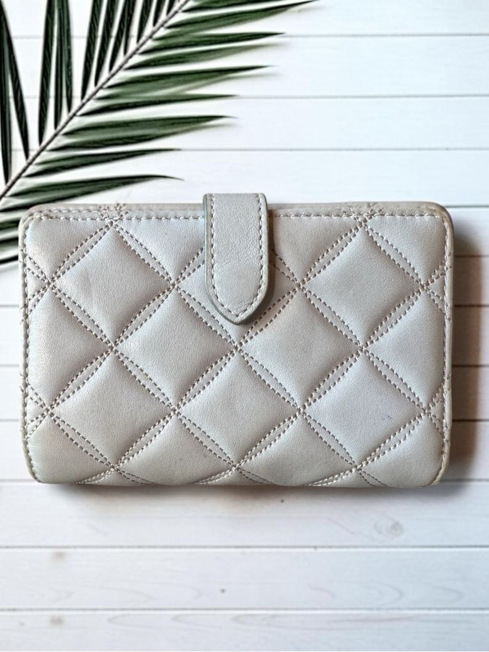 Kate Spade New York Gray Quilted Zip Around Wallet Bifold Organizer - Picture 2 of 15